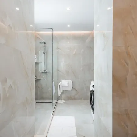 Sea View Luxury Apartment *
